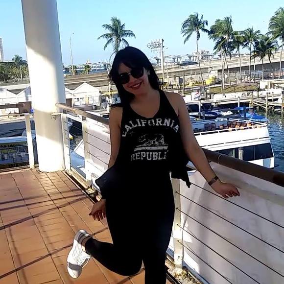 laurabf2417